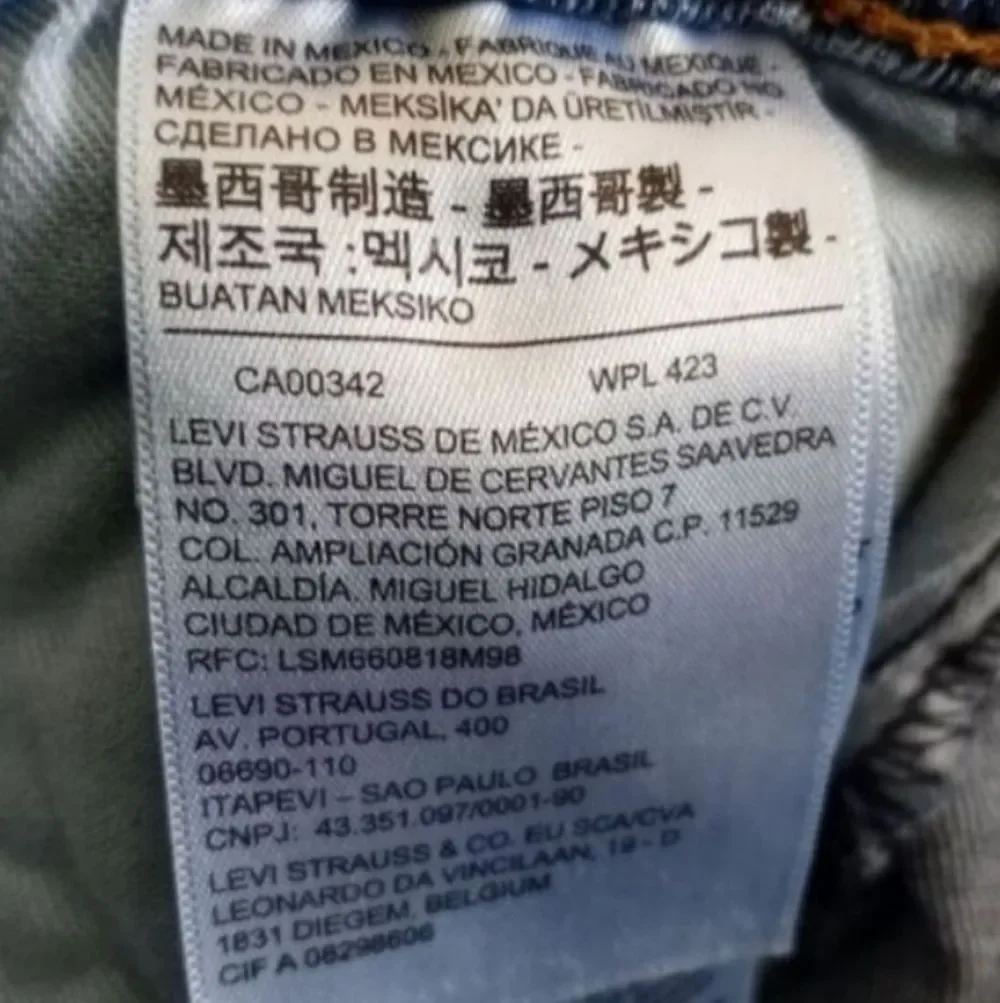 Levis levi 502